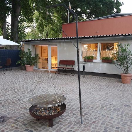 Ferienwohnung Lindenhof, Zentrumsnah Mit Terrasse Und Grillmoeglichkeit Magdeburk Exteriér fotografie